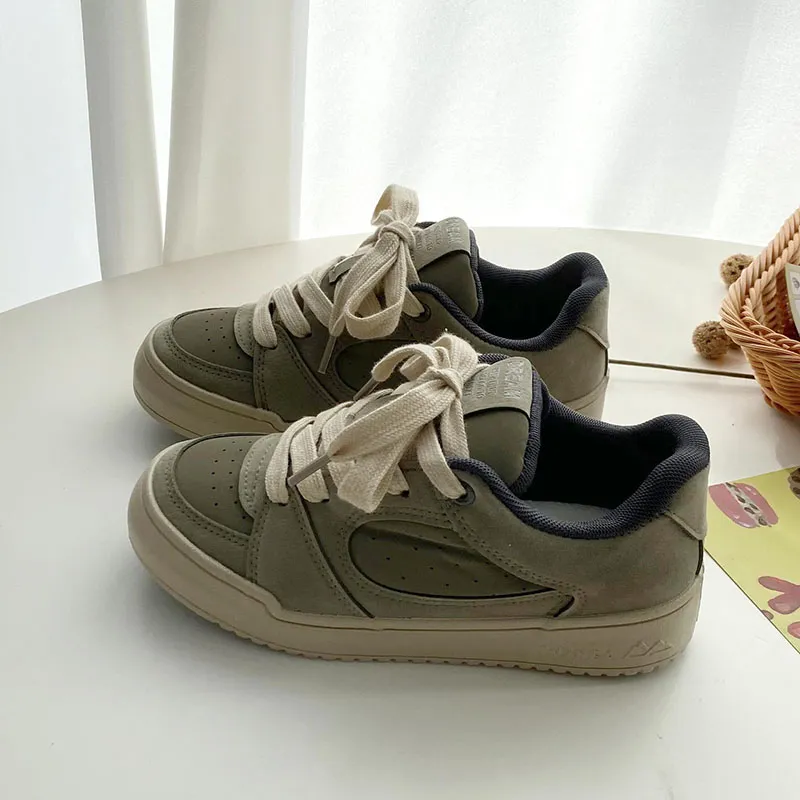 Than Than Me Skateboard Shoes Women's-13