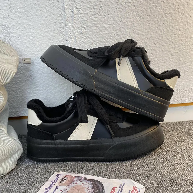 Than Than Me Warm Slip-Resistant Low-Top Skateboard Shoes Women's-3