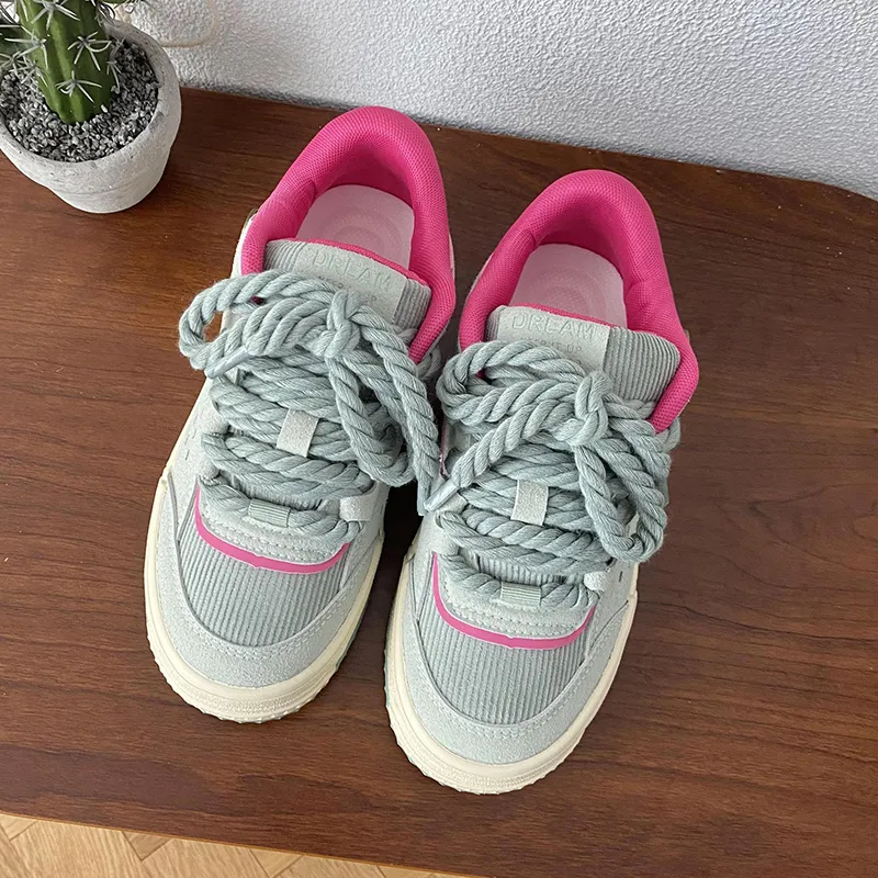Than Than Me Slip-Resistant Low-Top Skateboard Shoes Women's-1