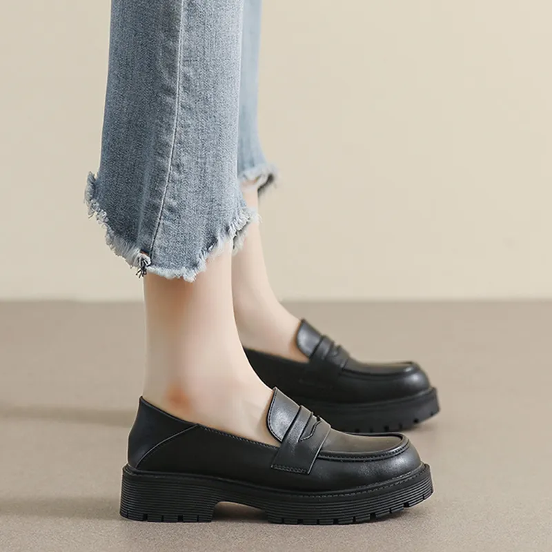 Than Than Me Loafers Women's Black-6
