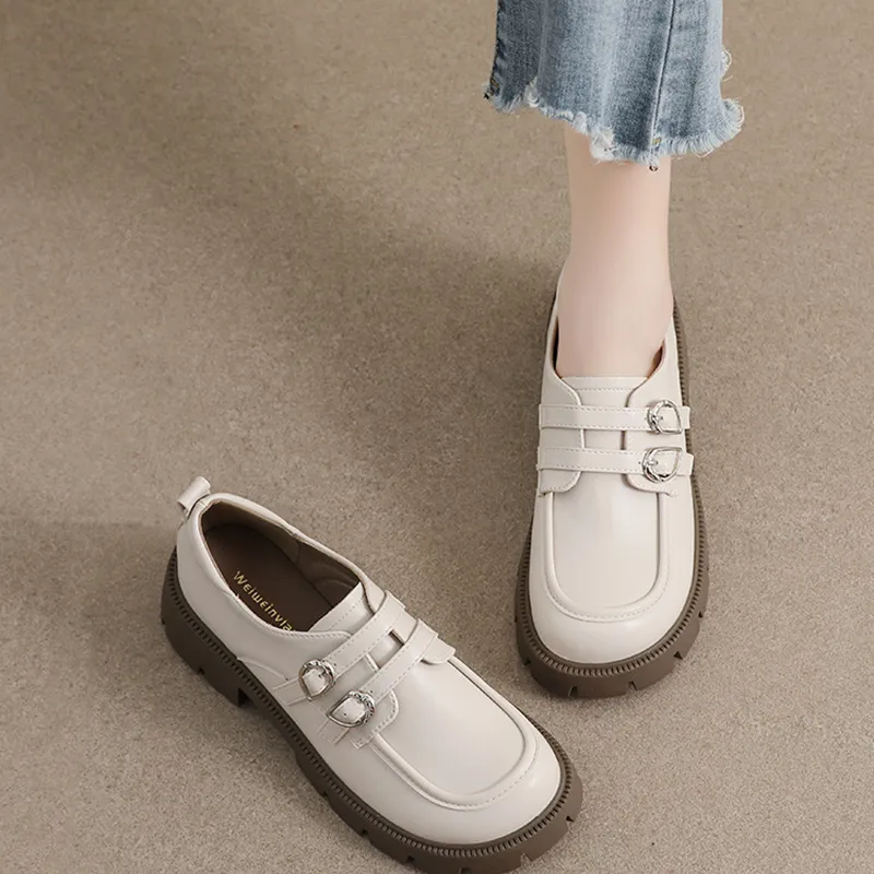 Than than me Loafers Women's Apricot/Black-8