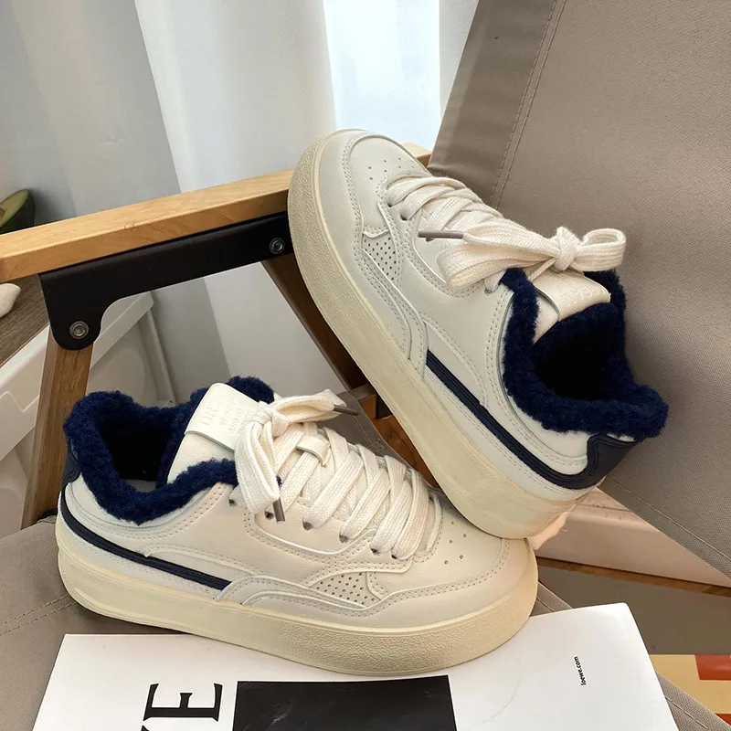 Than Than Me Warm Slip-Resistant Low-Top Skateboard Shoes Women's-9