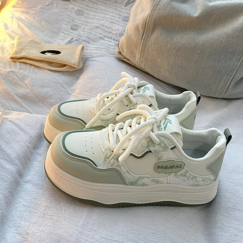 Than Than Me Slip-Resistant Low-Top Skateboard Shoes Women's-10