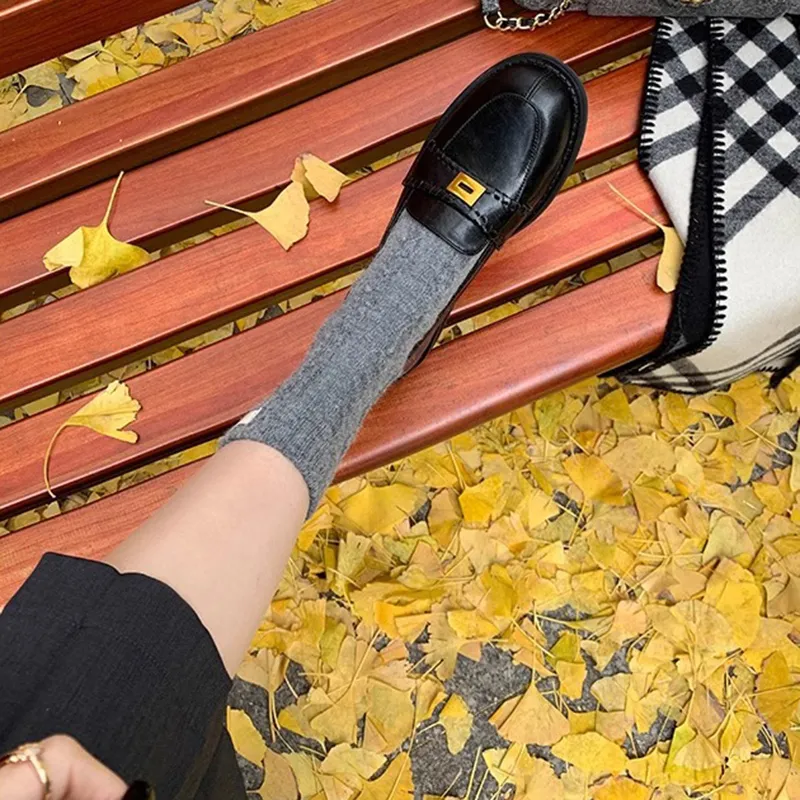 Than than me Loafers Women's Black/Brown-1