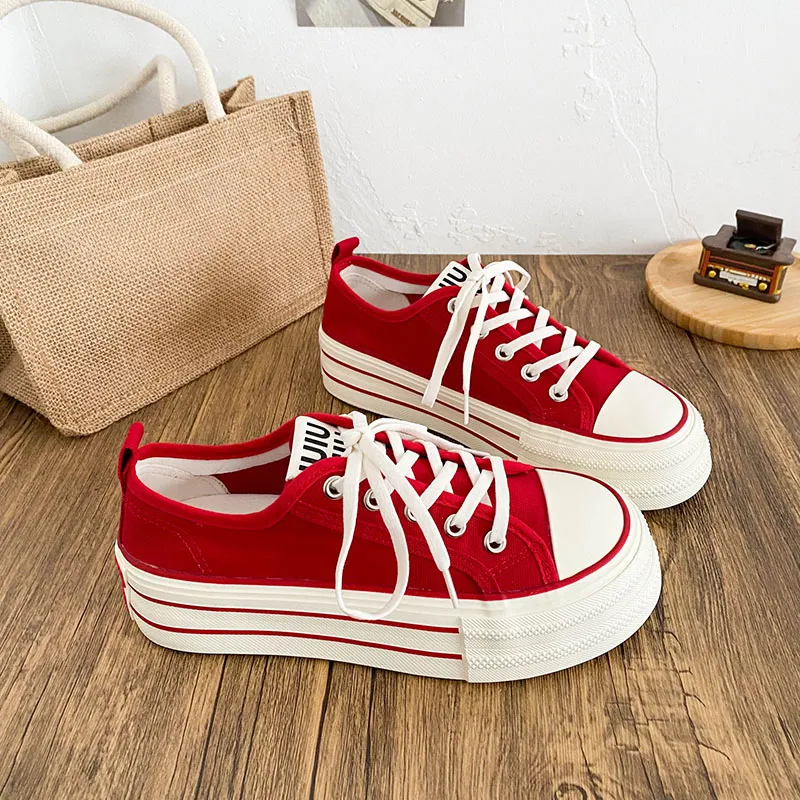 Than Than Me Slip Resistant Low Top Skateboard Shoes Women's Red-2