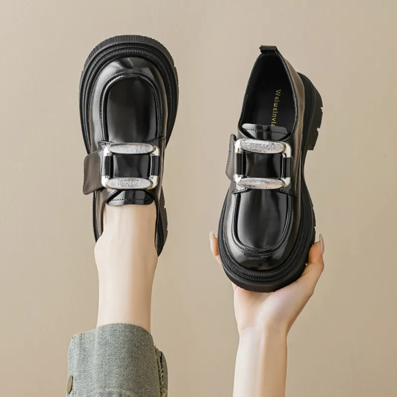 Than Than Me Loafers Women's Black-4