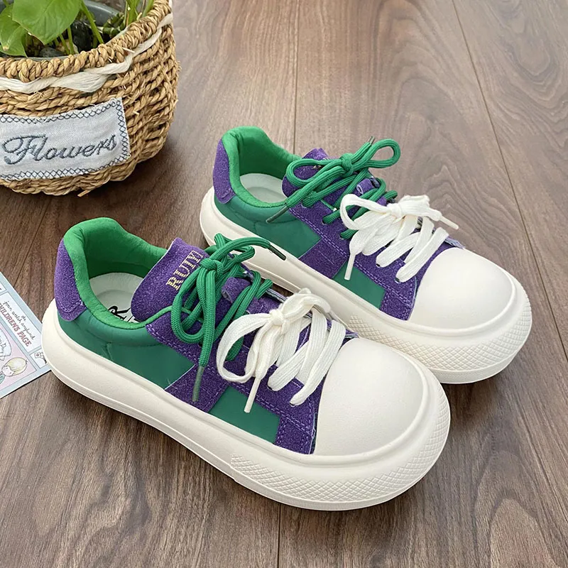 Than Than Me Low Top Skateboard Shoes Women's-10