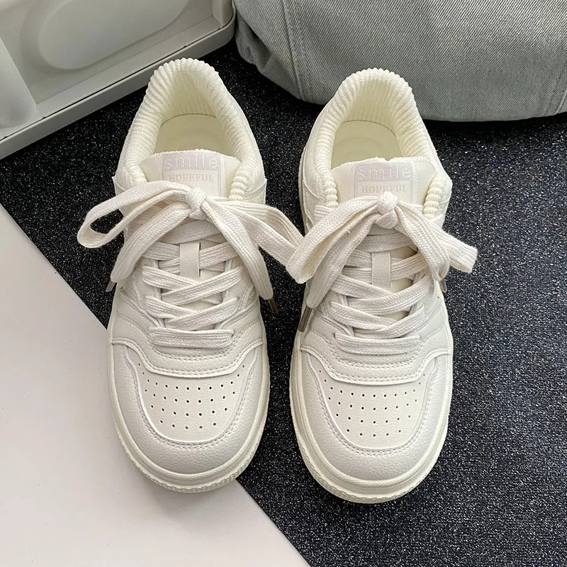 Than Than Me Slip-Resistant Low-Top Skateboard Shoes Women's-1