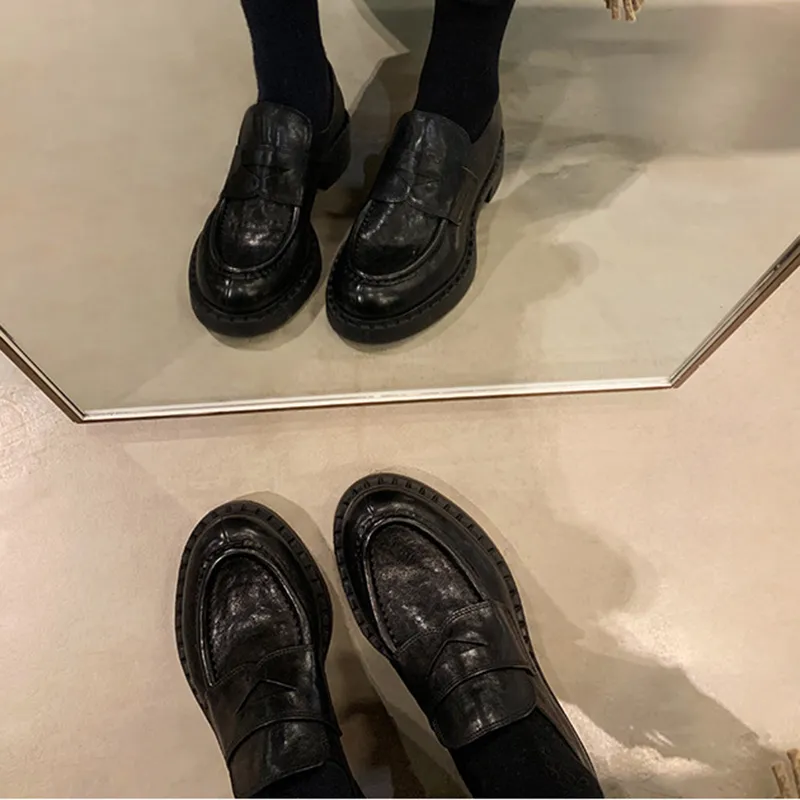 Than Than Me Loafers Women's Black-1