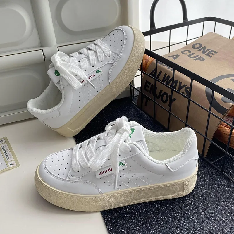 Than Than Me Slip-Resistant Low-Top Skateboard Shoes Women's-1
