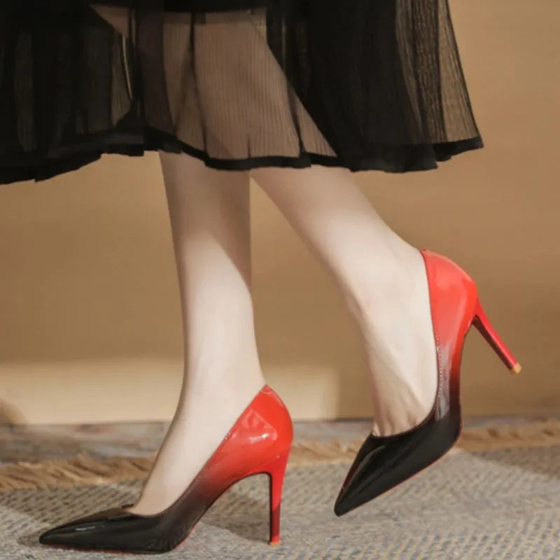 Than Than Me Slim Heel High Heels Women's Black Red Gradient-2