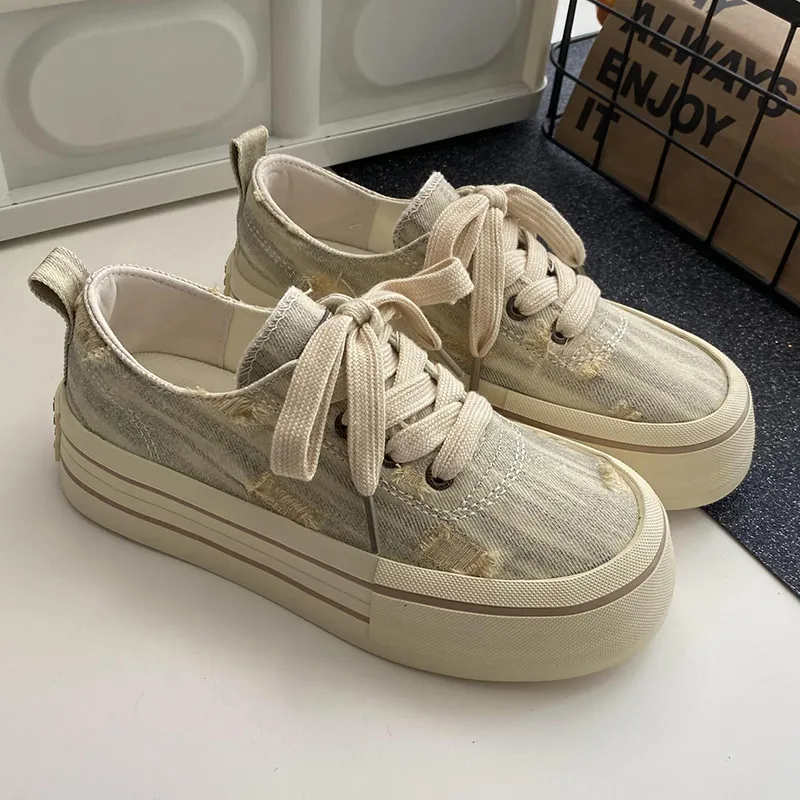 Than Than Me Slip-Resistant Breathable Low-Top Skateboard Shoes Women's-10