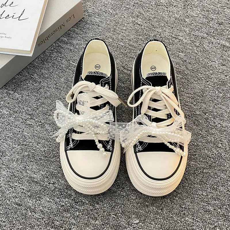 Than Than Me Low Top Skateboard Shoes Women's-1