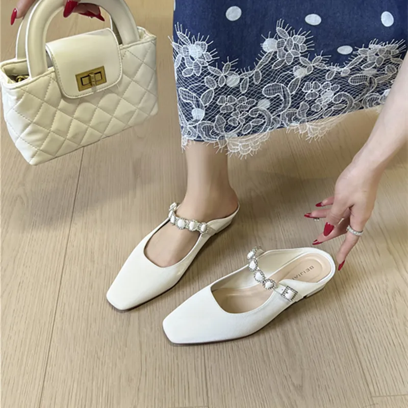 TATAYA Abrasion Resistant Closed Toe Slippers Women's-1