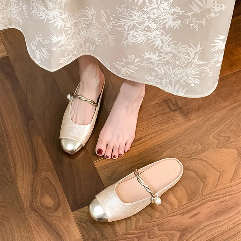 TATAYA Closed Toe Slippers Women's-2
