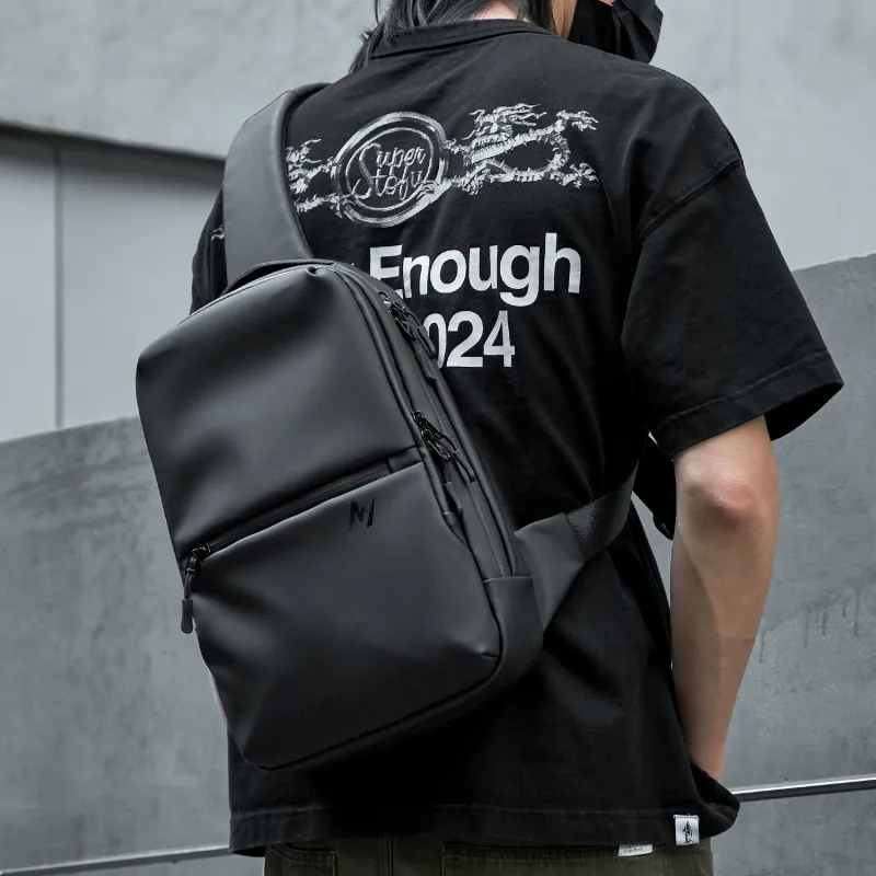 MOYYI PVC Crossbody Bag Men's Black-4
