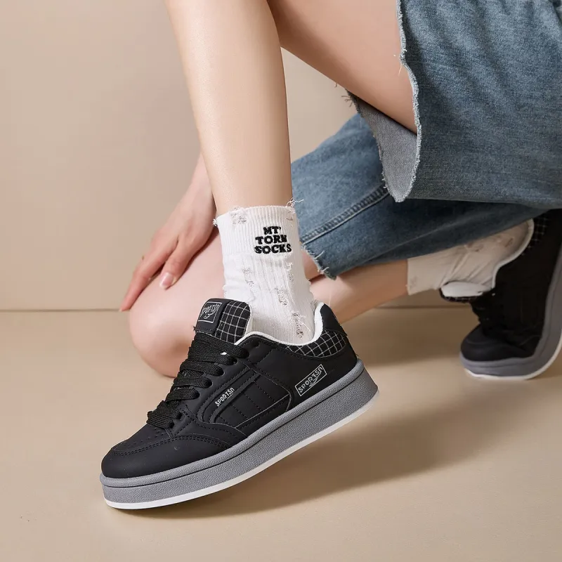 Georgina Goodman Low Top Skateboard Shoes Women's Black-4