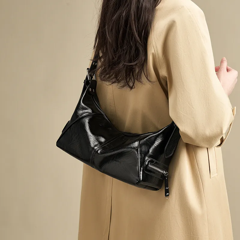 Joy&Mario Shoulder Bags Classic Black-2