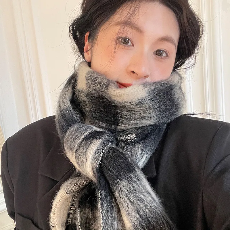 Joy&Mario Knit Scarves Unisex-4