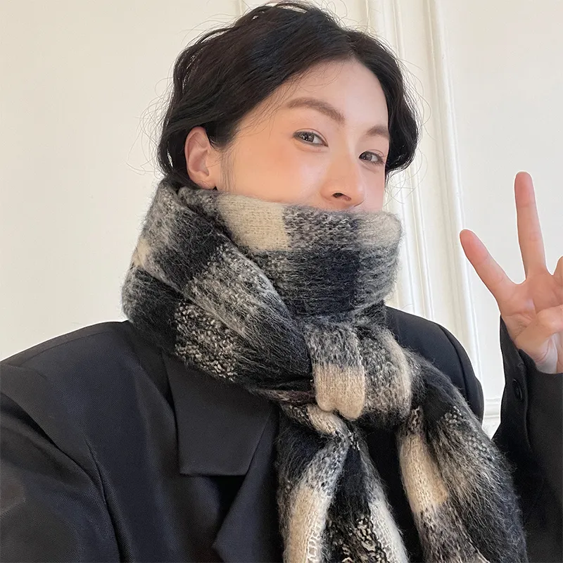 Joy&Mario Knit Scarves Unisex-2