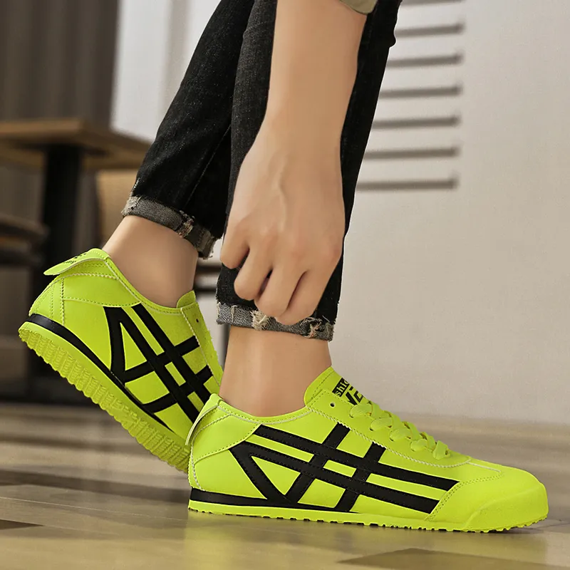 SHUXIAOBEI Non slip Lightweight Low Top Running Shoes Unisex Black Warrior-11