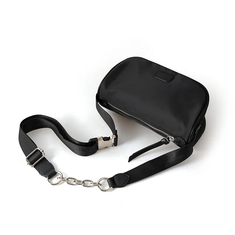 Vigno Oxford One Shoulder Small Square Bag Women's Black/Ecru-9