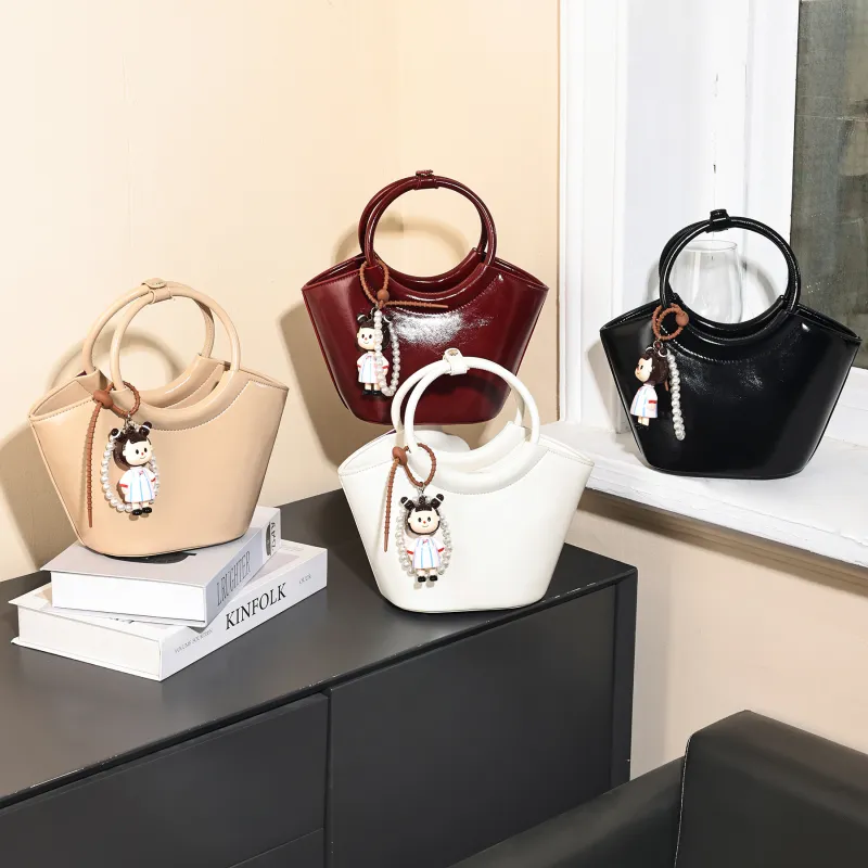 Vigno Synthetic Leather One Shoulder Handbag Women's White/Red/Sambal Color/Black-8