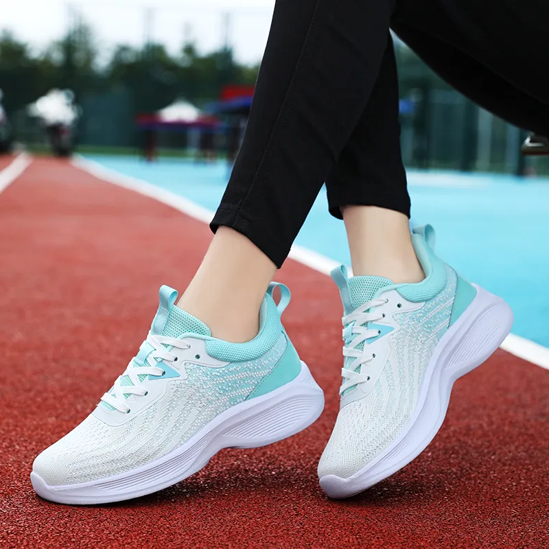 Peter Pan Low-Top Running Shoes Men's-3