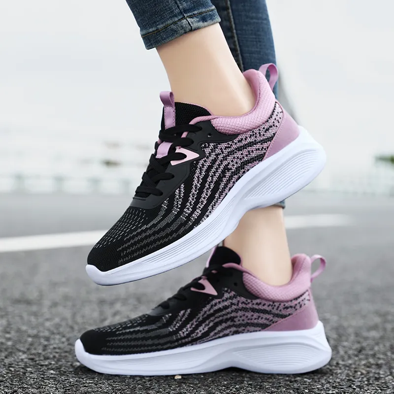 Peter Pan Low-Top Running Shoes Men's-7