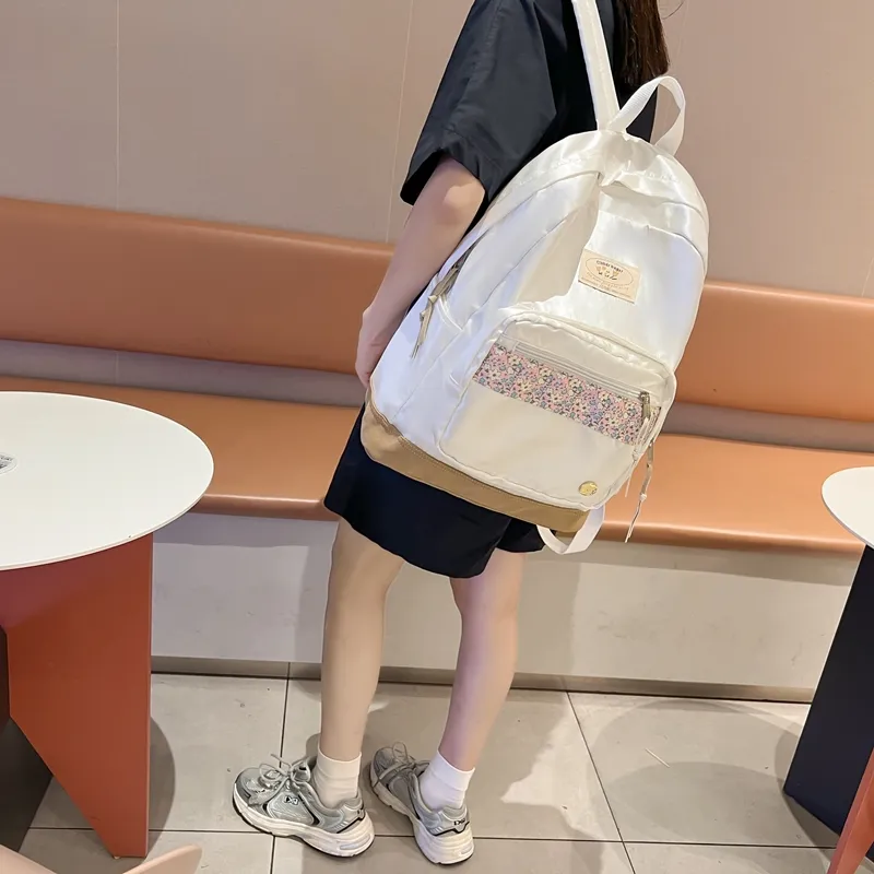 KAMLUI Nylon With Reverse Fabric Backpacks Backpack Regular Unisex White/Black-14