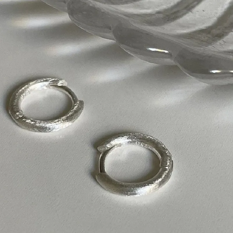 Stone Edge Poly Foot Silver 990 Sterling Silver Hoop Earrings Unisex-3