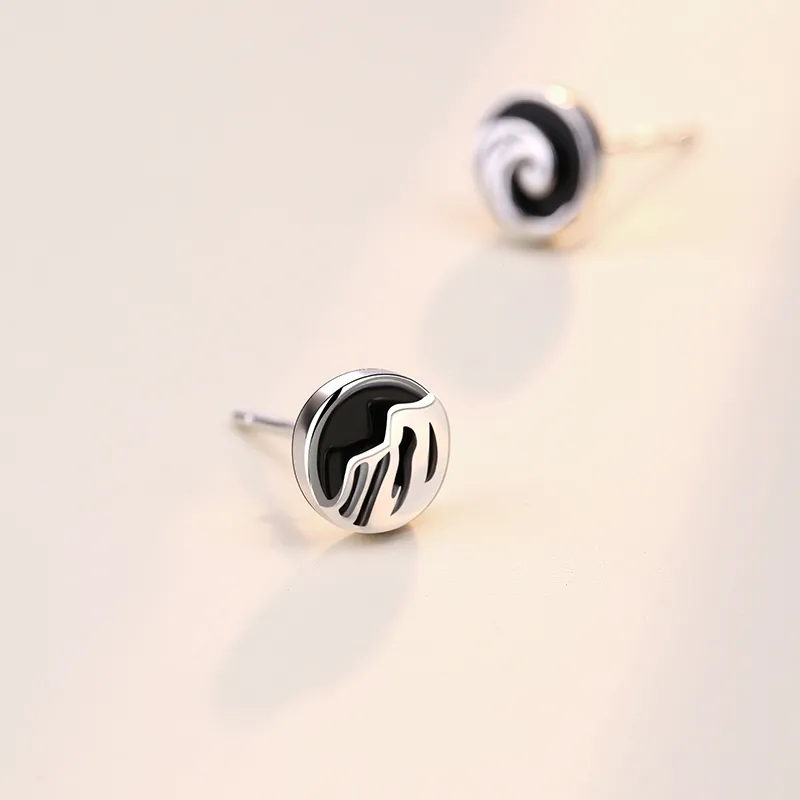 CENTURY&KINDLE Obsidian Stud Earrings Unisex-2