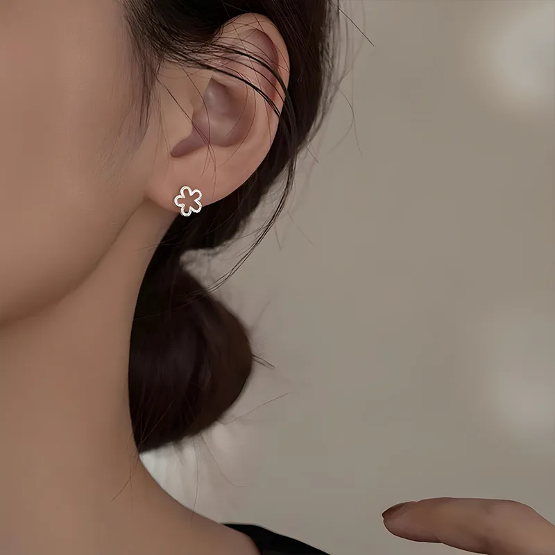 CENTURY&KINDLE S925 Silver Stud Earrings Women's-1