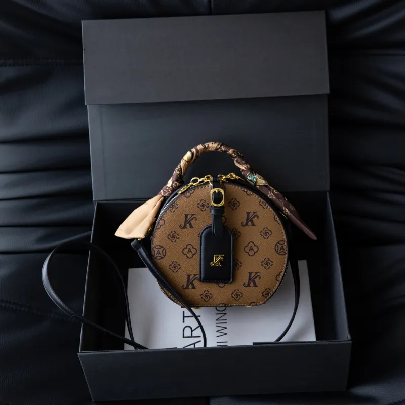 BLAKE FLEETO PU Handbag Regular Women's-21