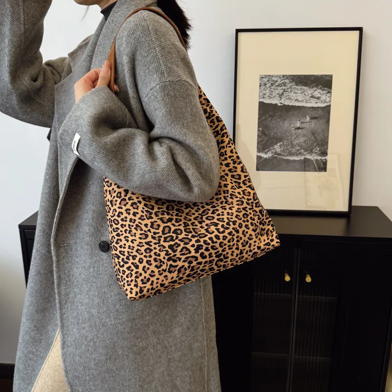 BLAKE FLEETO Fabric Shoulder Bag Regular Women's Multicolor-7