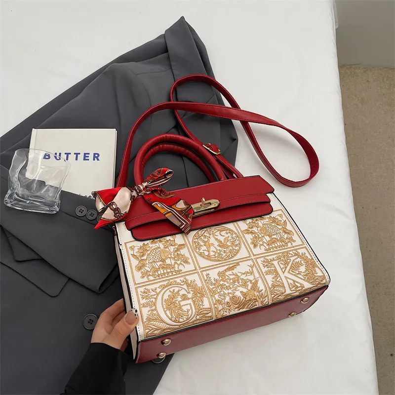 BLAKE FLEETO PU Handbag Regular Women's Burgundy-9