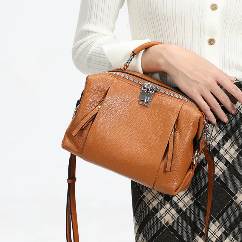 BLAKE FLEETO Cow Leather Handbag Shoulder Bag Crossbody Bag Regular Women's Multicolor-1