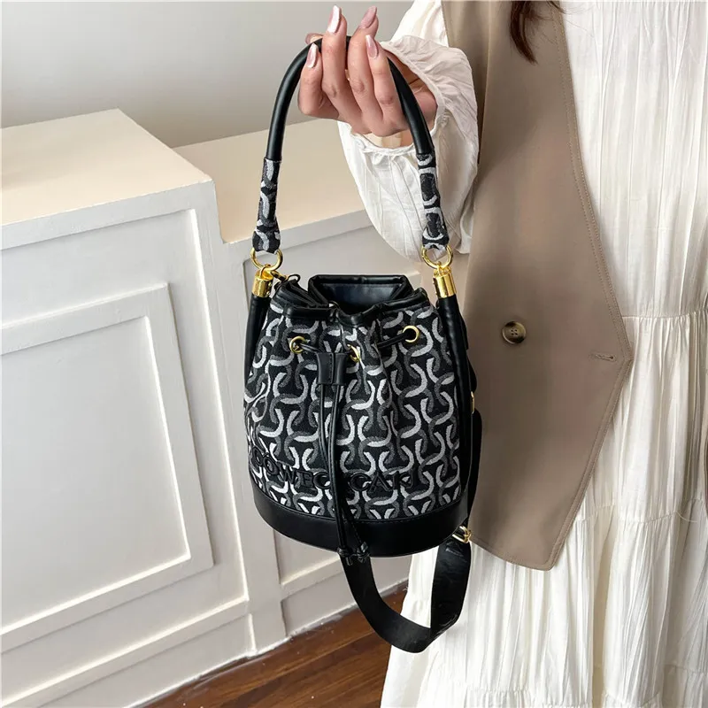 BLAKE FLEETO PU Bucket Bags Shoulder Bags Women's Multicolor-2