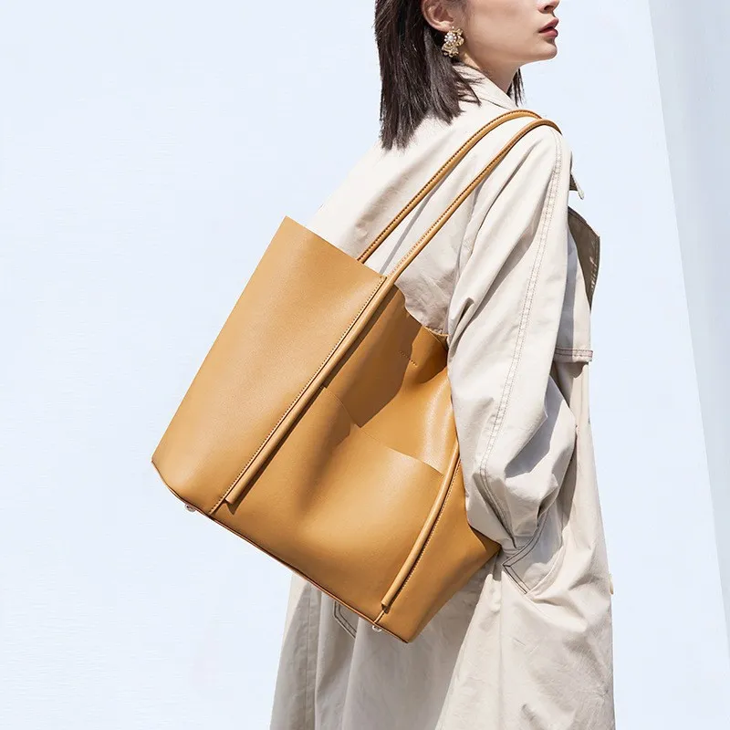 BLAKE FLEETO Cow Leather Tote Bag, Shopping Bag, Shoulder Bag Women's Light Salt Card/Coffee/Black/Light Milk-8