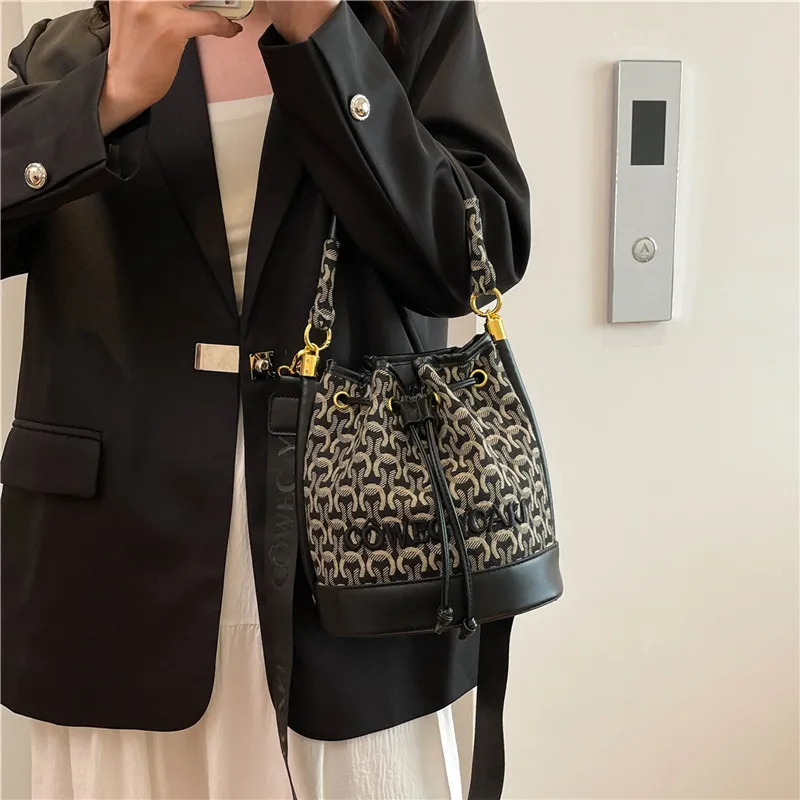 BLAKE FLEETO PU Bucket Bags Shoulder Bags Women's Multicolor-15