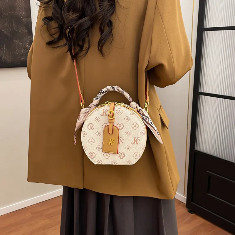 BLAKE FLEETO PU Handbag Regular Women's-18