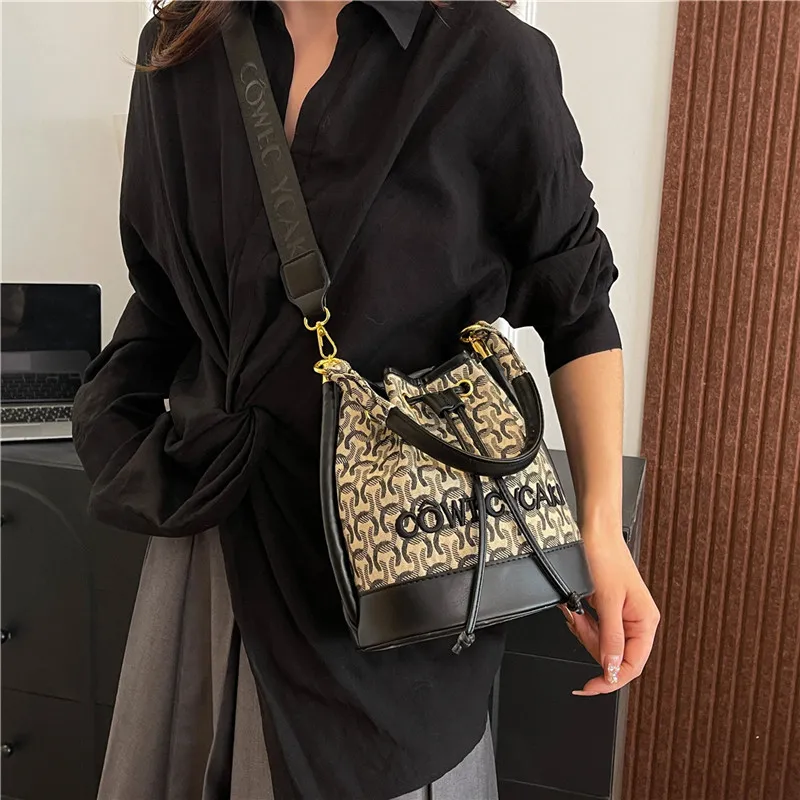 BLAKE FLEETO PU Bucket Bags Shoulder Bags Women's Multicolor-10