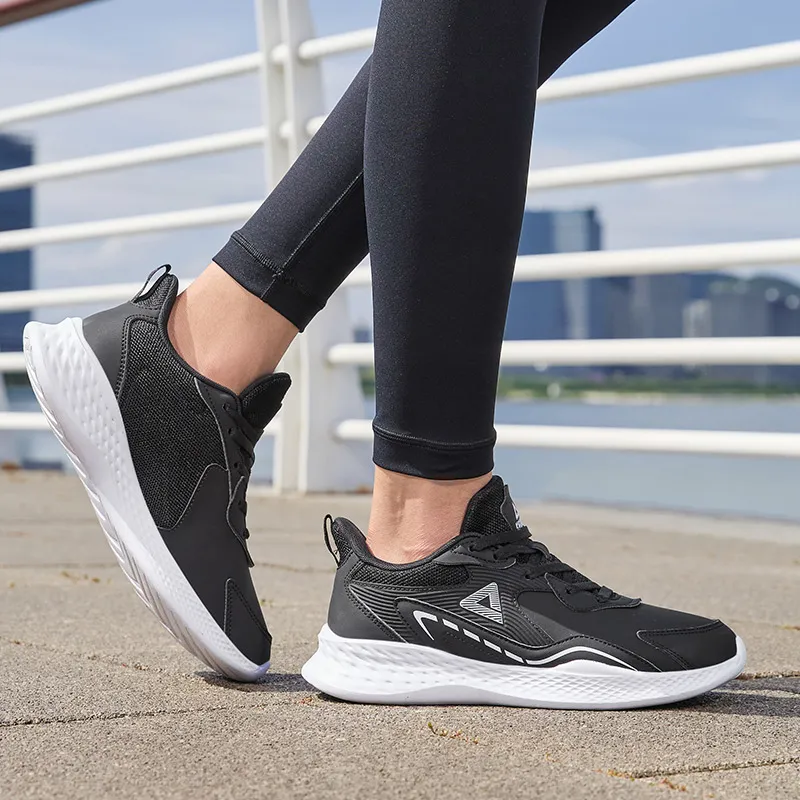PEAK Cushioned Wear Resistant Breathable Slip Resistant Low Top Running Shoes Women's Black Baymax-7