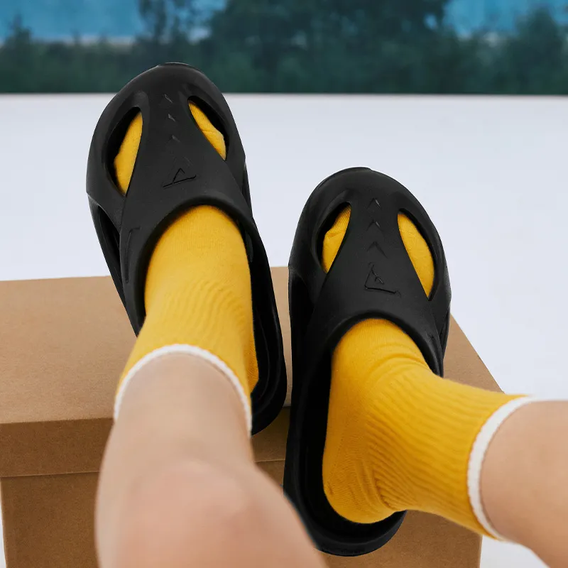 PEAK Flying Fish, Taichi River Trekking Shoes Anti Slip Wear Resistant Slippers Women's All Black-8