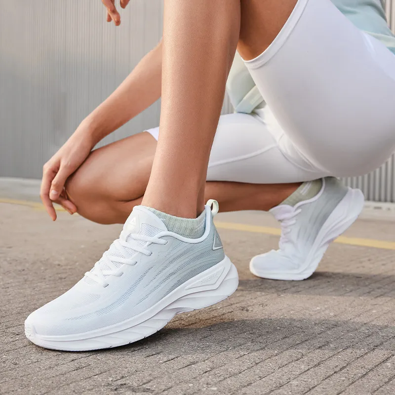 PEAK Cushioning Abrasion Resistant Breathable Slip Resistant Low Top Running Shoes Women's Large White Sprout Green-7