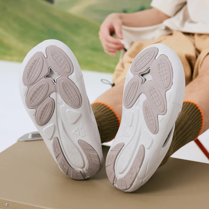 PEAK Flying Fish, Taichi River Trekking Shoes Slip Resistant Slippers Men's Smoke Gray-10