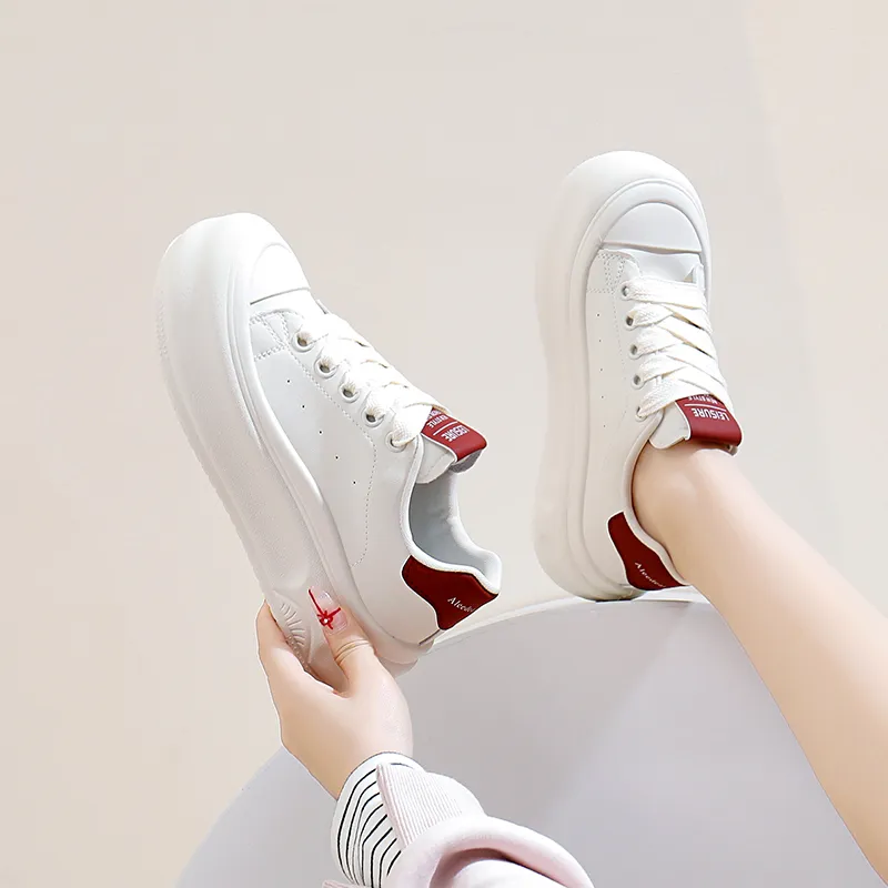 SIMBA'S PRIDE Slip Resistant Shock Absorbers With Abrasion Resistant Properties Skateboard Shoes Women's-12