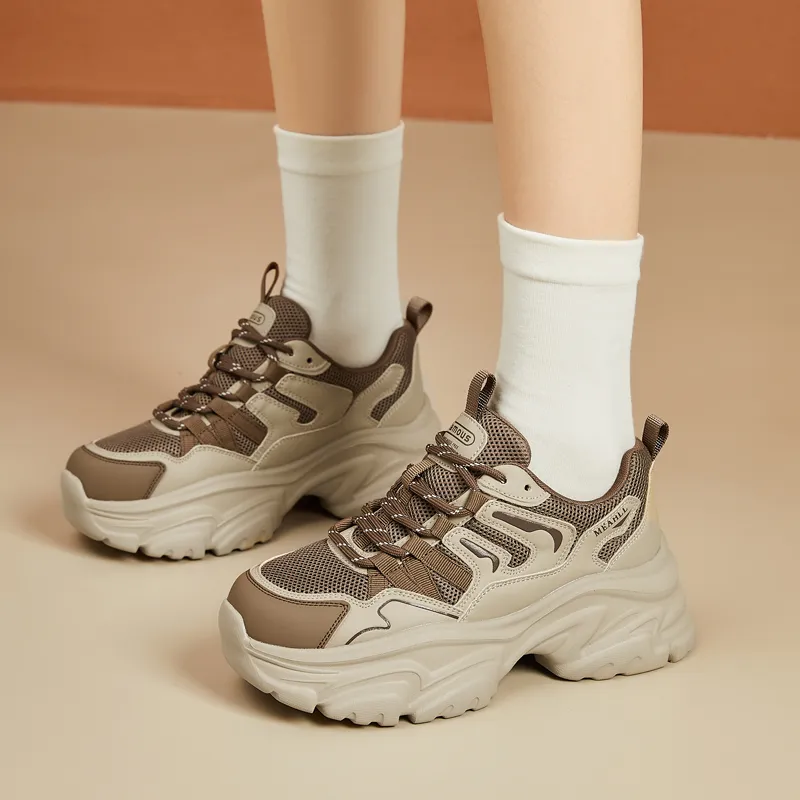 SIMBA'S PRIDE Abrasion Resistant Height Increasing Chunky Sneakers Women's-10
