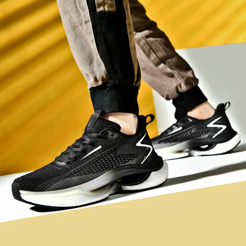 SIMBA'S PRIDE Shock Absorbers With Slip Resistant Features Low Top Casual Shoes Men's-8