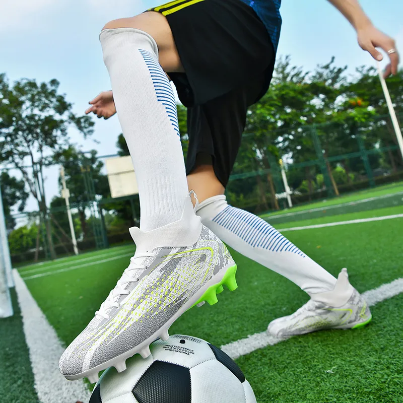 SIMBA'S PRIDE Natural Ground Shock Absorbers With Slip Resistant Features Soccer Shoes Unisex-9